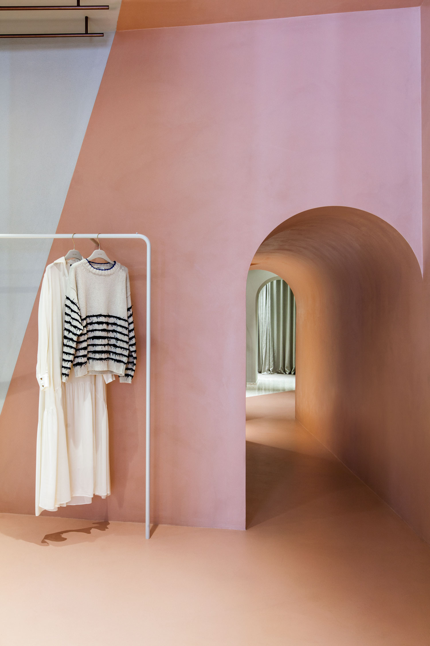 Alysi-Retail-Store-by-Studiopepe-Yellowtrace-03