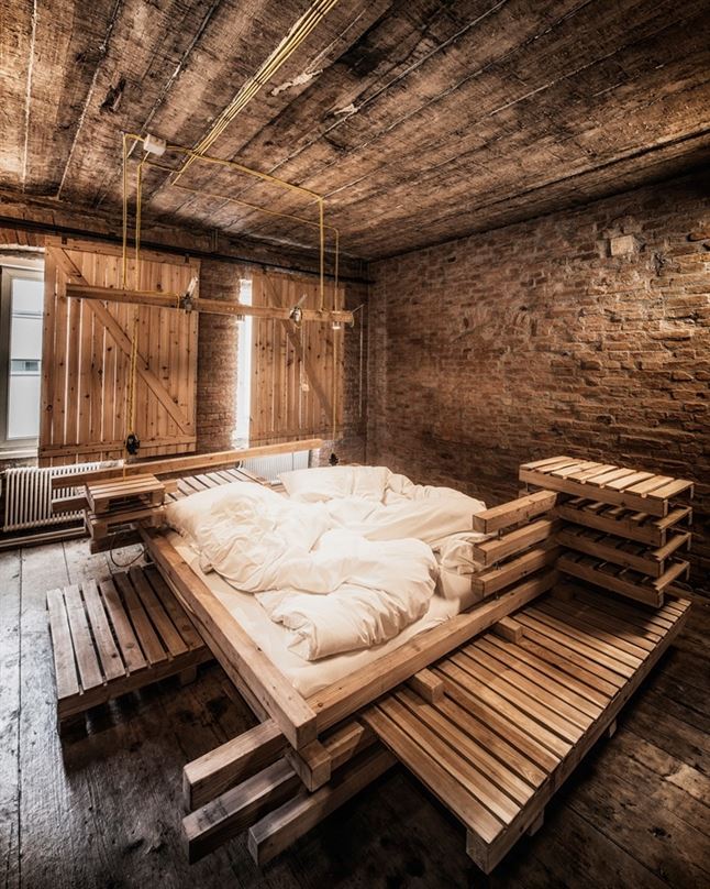 herisalli-viennese-guest-room-gegenbauer-vinegar-brewery-designboom-03