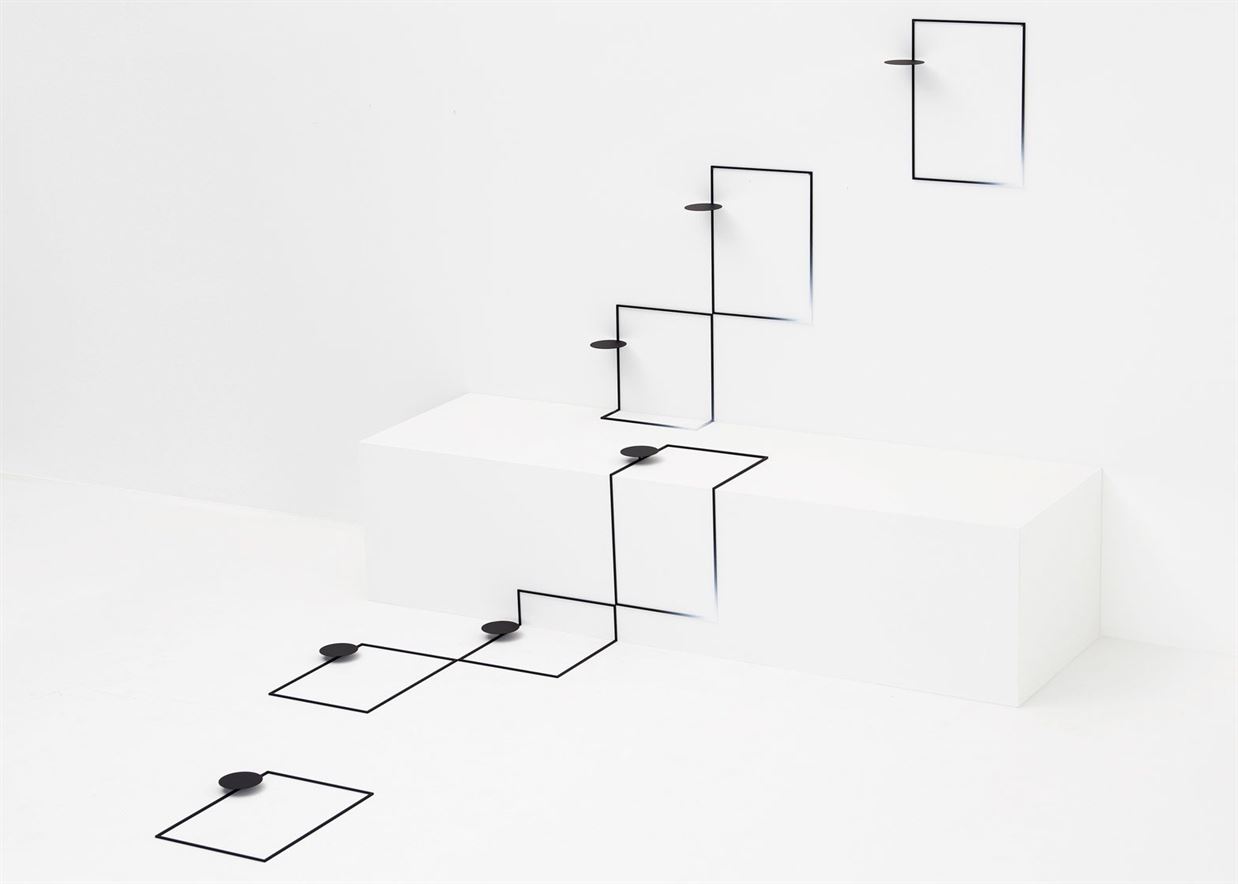 Border-table_Eye-of-Gyre_Nendo_dezeen_1568_11