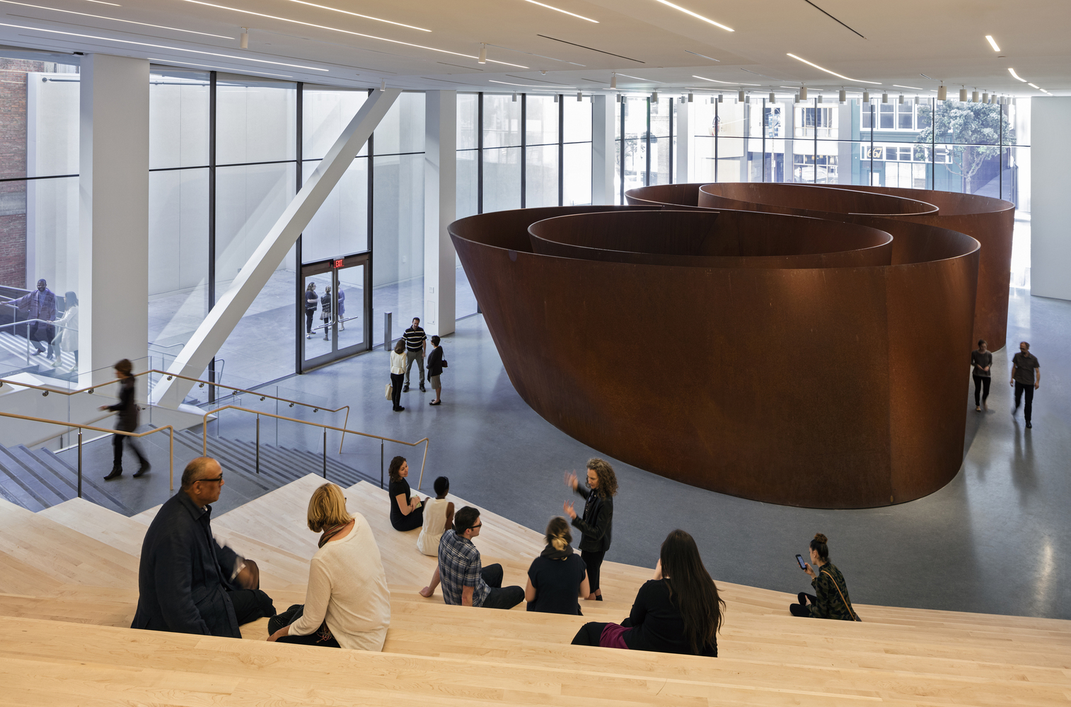 9._Roberts_Family_Gallery_featuring_Richard_Serra’s_Sequence_(2006)_at_SFMOMA__photo_©_Henrik_Kam__courtesy_SFMOMA