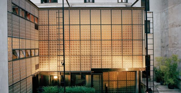 קלאסיקות אדריכליות: הבית בפאריז Maison de Verre