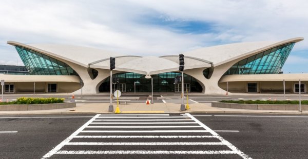 מלון TWA בבניין האייקוני של Saarinen, בשדה התעופה JFK, ייפתח במאי