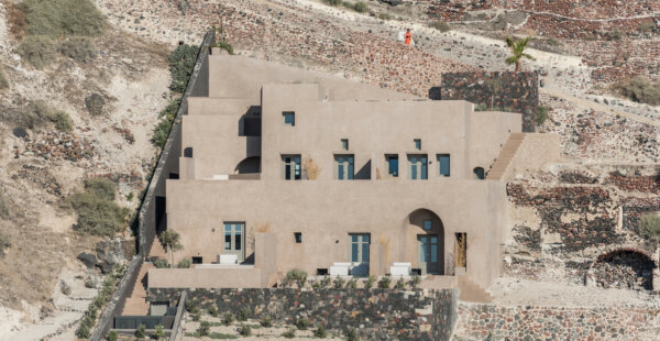 מלון קטן ב-OIA Castle בתכנון Kapsimalis Architects