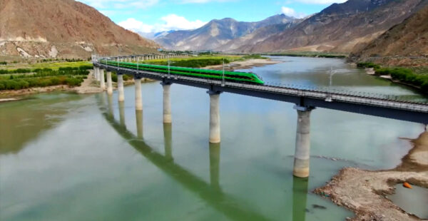 הרכבת לגן עדן: קו הרכבת הגבוה בעולם Qinghai–Tibet train line