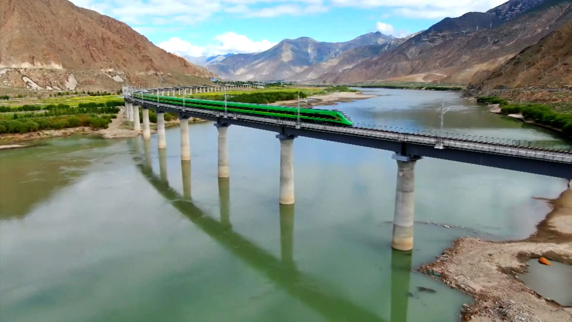 הרכבת לגן עדן: קו הרכבת הגבוה בעולם Qinghai–Tibet train line