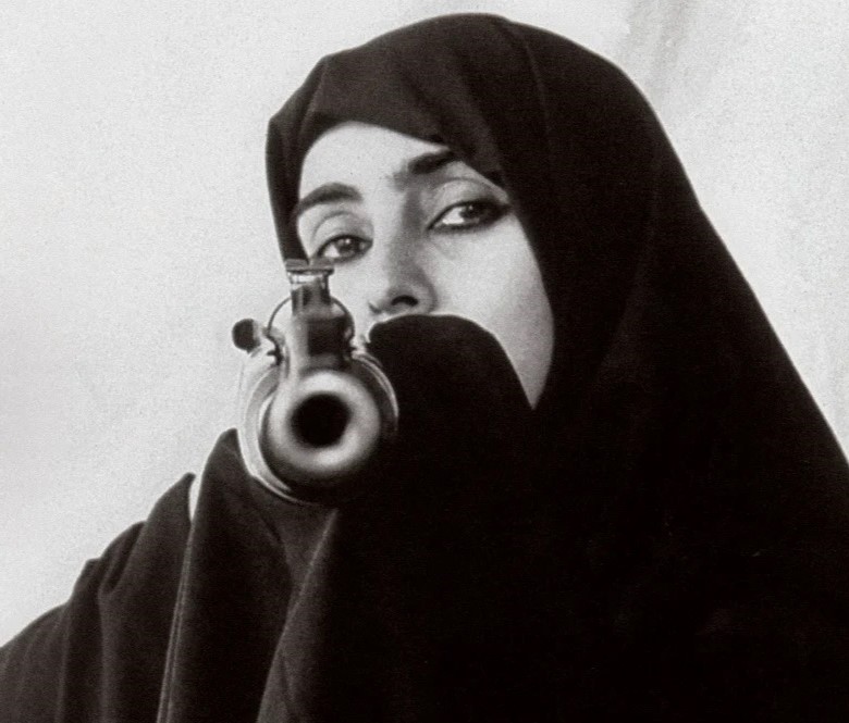 שירין נשת Shirin Neshat: נשות אללה, באיראן