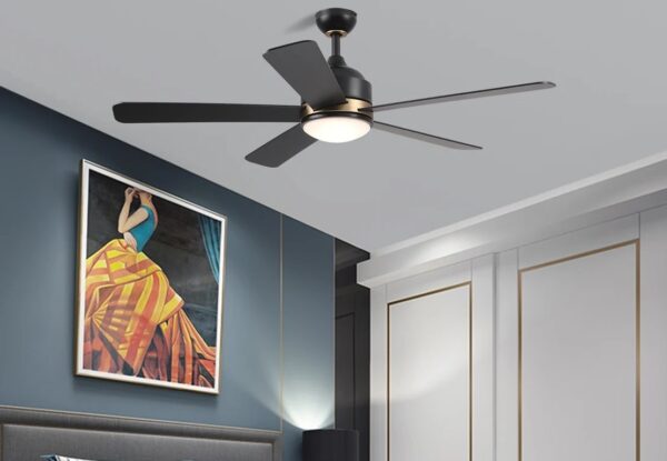 פתרונות אוורור טבעי: המאוורר החכם של FLY-FANS – מעוצב, שקט, יעיל וחסכוני